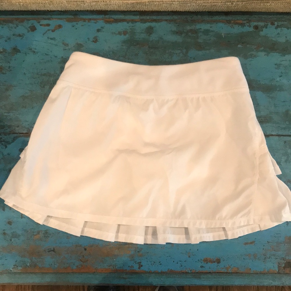 White Ivivva Girls size 12 Tennis Skirt